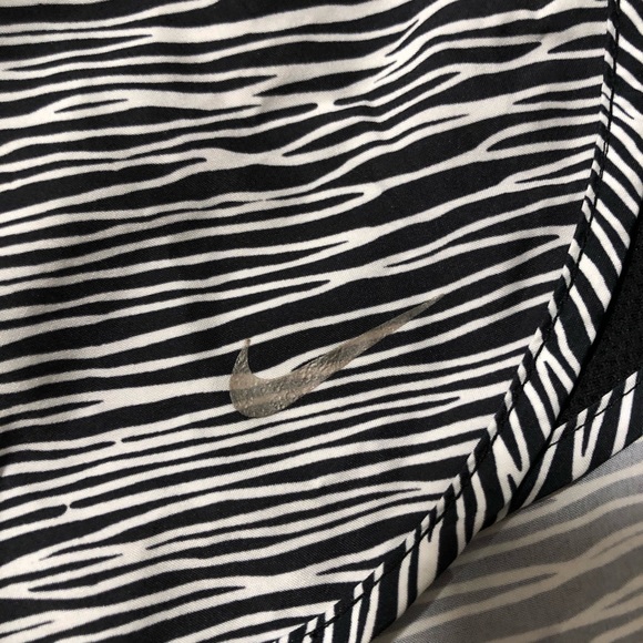 Nike running shorts dri fit - Picture 6 of 6